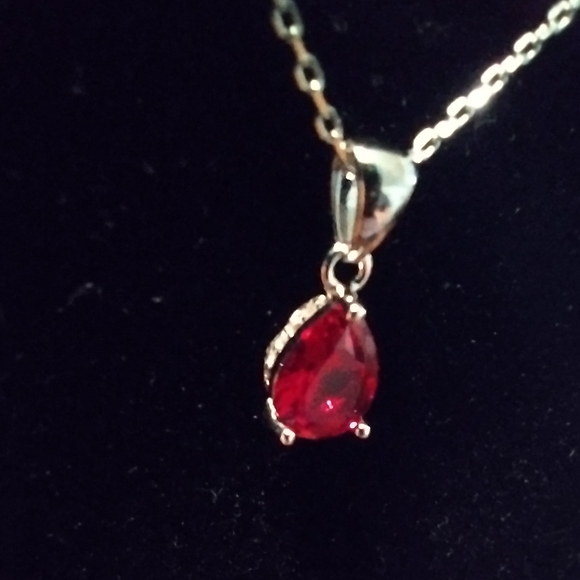 Natural authentic ruby sterling jewelery set - Picture 14 of 16